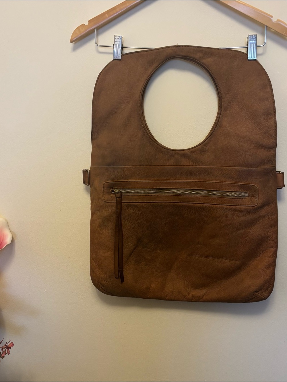ARZA NEW YOR LEATHER SHOULDER STYLE Audrey Large Messenger/Laptop Bag in Whiskey - Picture 5 of 11